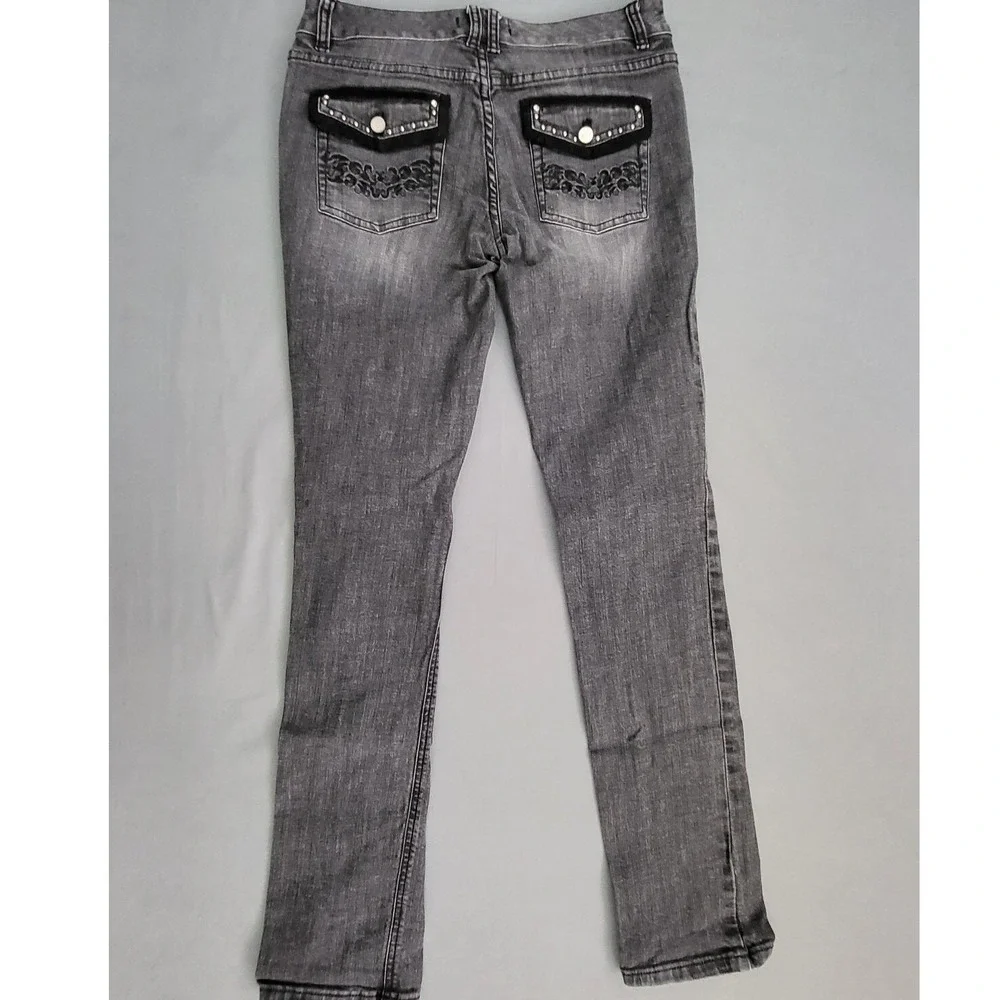White House Black Market Blanc Slim Leg Gray Studded Jeans Womens 2R Embroidered